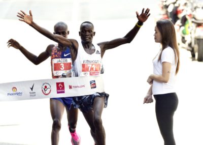 Quênia domina pódio na 95ª Corrida de São Silvestre, com ultrapassagem espetacular no masculino Quênia domina pódio na 95ª Corrida de São Silvestre, com ultrapassagem espetacular no masculino