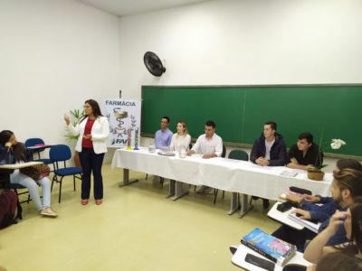 Curso de Farmácia da FAIT realizou o evento carreiras de sucesso Curso de Farmácia da FAIT realizou o evento carreiras de sucesso