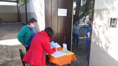 Nova Campina inicia entrega de apostilas com atividades escolares Nova Campina inicia entrega de apostilas com atividades escolares