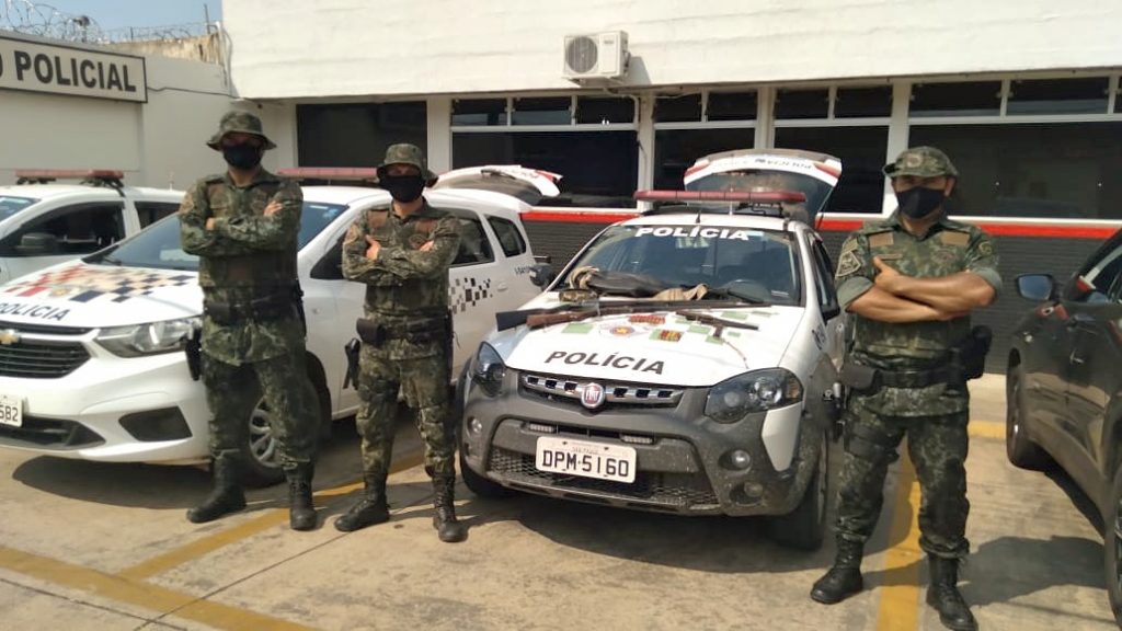 BCB52AF1-C5D8-4F50-8855-7D0BF011F516 Polícia Ambiental prende três indivíduos em Nova Campina