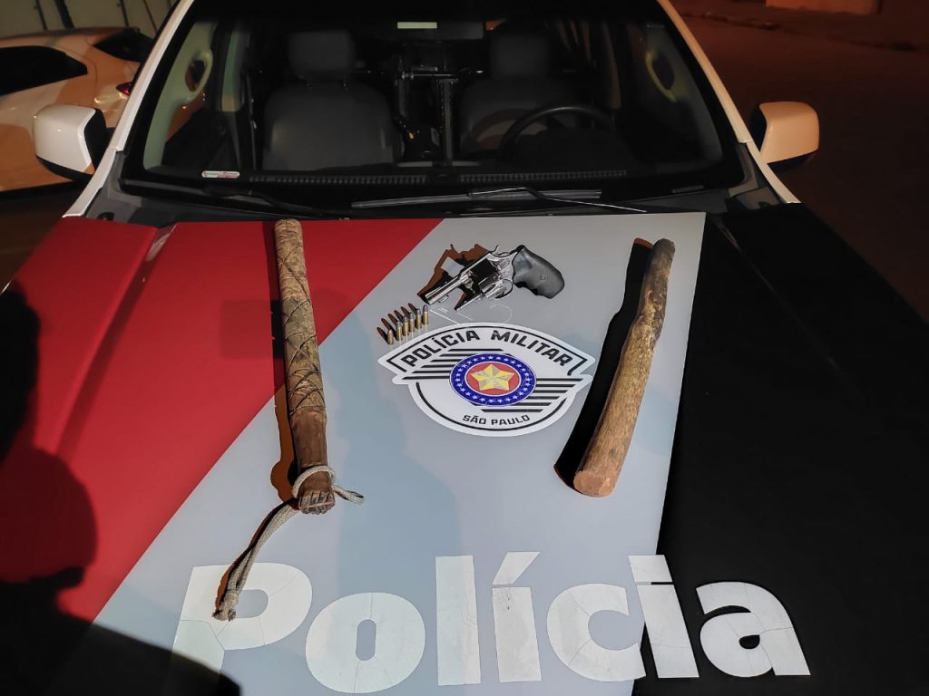 2234C5FA-F54A-402D-B554-3520D51C8626 Polícia Militar prende dois indivíduos por porte ilegal de arma de fogo, extorsão e porte de drogas